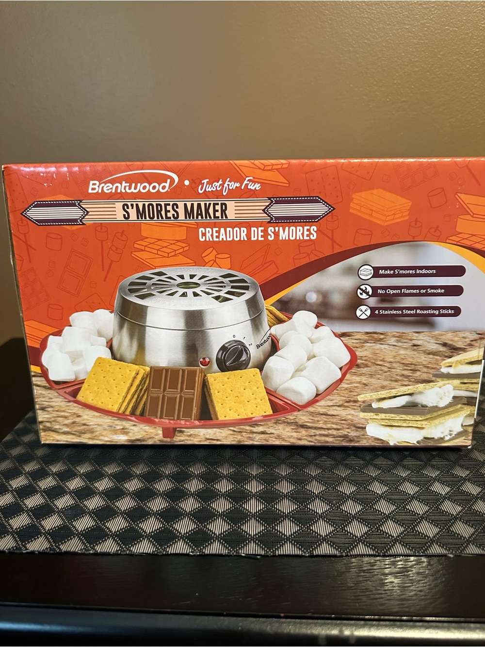Brentwood Red Stainless Steel S'mores Maker